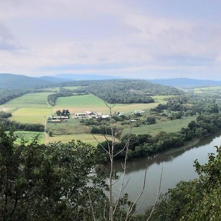 The Cast Iron Lady Wyalusing Exterior foto